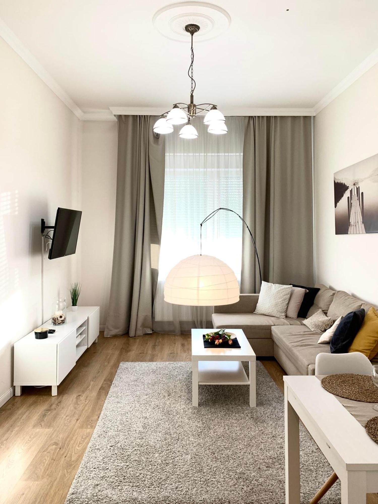 Alfoeldi Palace Apartman 德布勒森 外观 照片